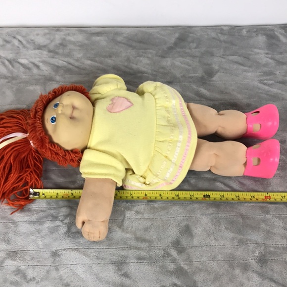 Cabbage Patch Vintage Doll with Red Hair and Blue Eyes. - Picture 4 of 16